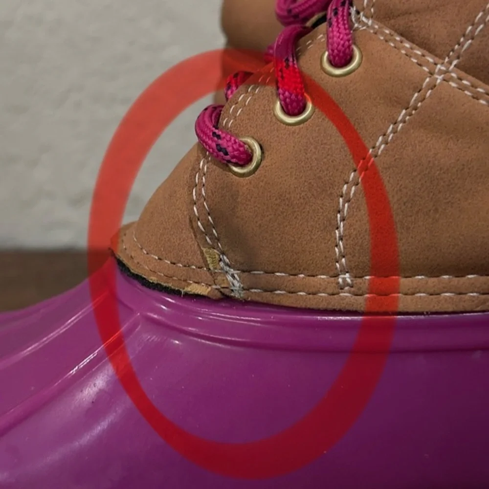 Tommy Hilfiger womens bohemain  Pink and Tan Women's Waterproof Duck Shoes Sz 10